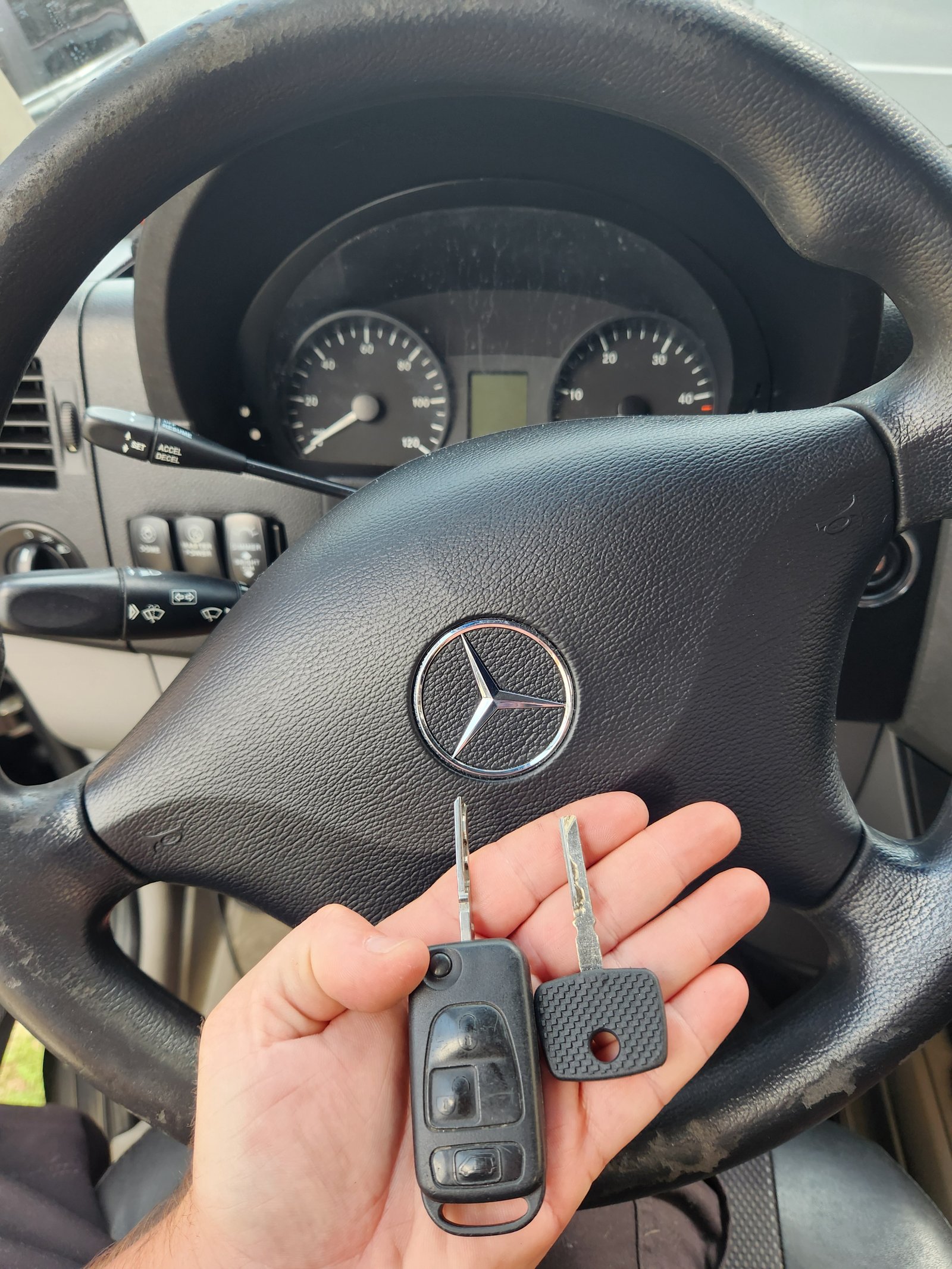 Ignition replacement - car ignition repair service